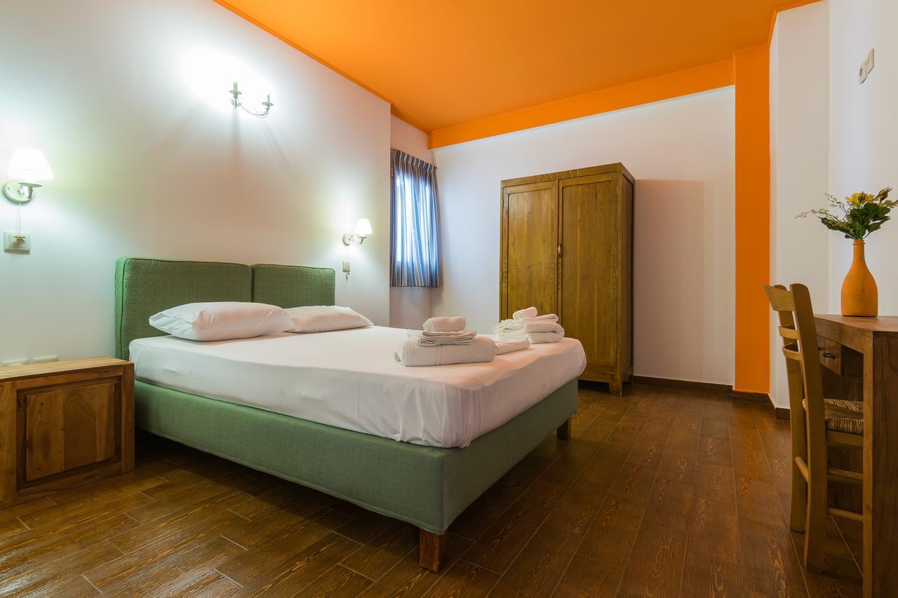 Malion Rooms Adamantas  Exterior photo